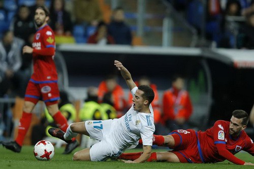 Khán giả tẩy chay, Real Madrid bị đối thủ hạng Nhất cầm chân - Ảnh 5.