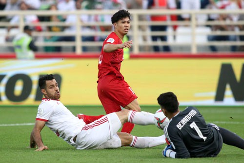 Việt Nam - Iran 0-2: Gạt qua thất bại, quyết đấu Yemen - Ảnh 1.