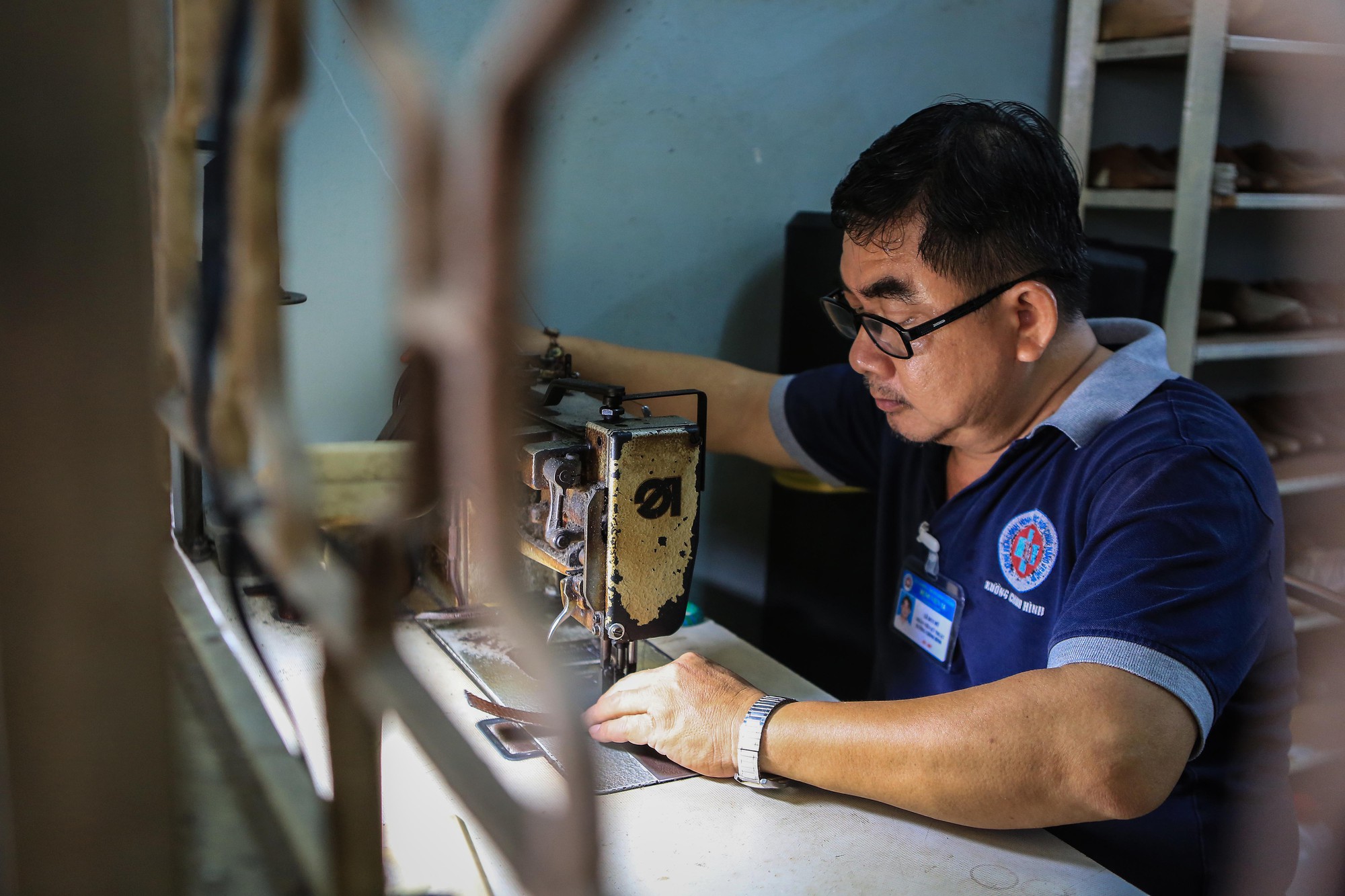 Căn phòng kỳ diệu, nơi người khuyết tật đứng lên lần nữa - Ảnh 2.