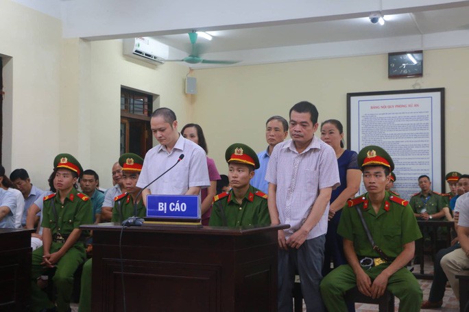 Vắng 101 người, toà xử vụ gian lận điểm thi ở Hà Giang vẫn tiếp tục - Ảnh 11.