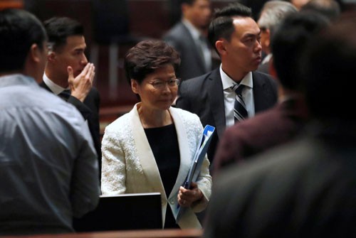 Hồng Kông chính thức rút dự luật dẫn độ - Ảnh 1.