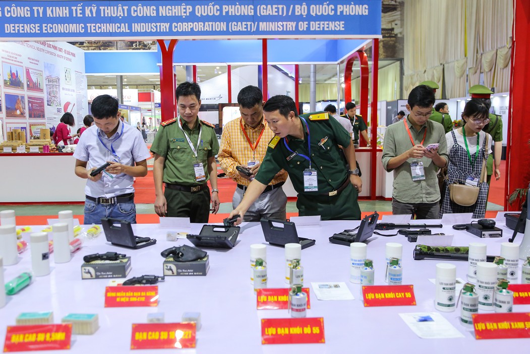 Cận cảnh dàn vũ khí tối tân tại Triển lãm quốc tế về quốc phòng và an ninh DSE Vietnam 2019 - Ảnh 3.