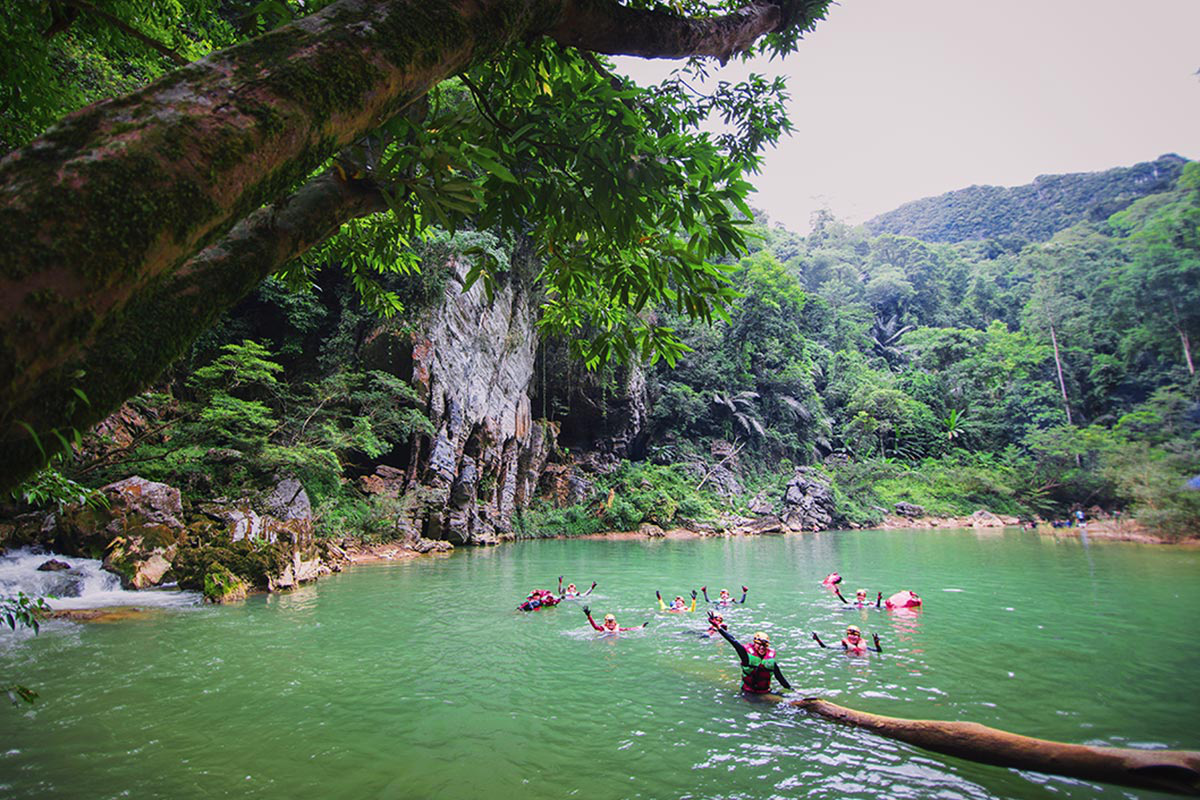 Lạc vào tiên cảnh Tú Làn - Ảnh 1.