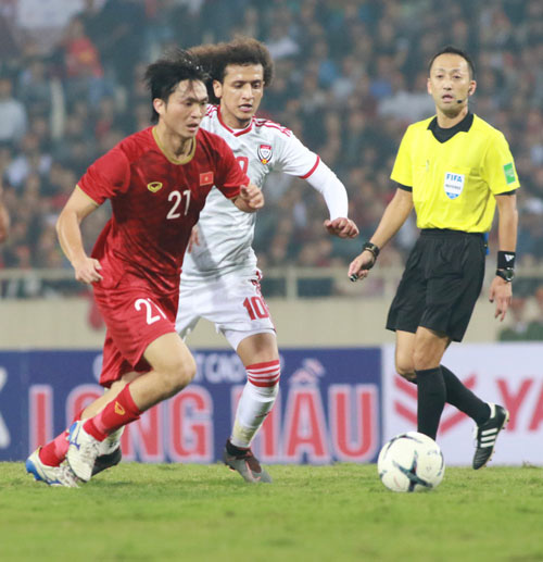 Á quân World Cup, HLV Marwijk nể tuyển Việt Nam - Ảnh 1.