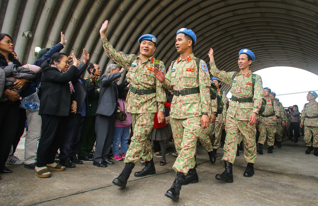 Cận cảnh ngựa thồ C-17 đưa Bệnh viện dã chiến lên đường gìn giữ hòa bình Liên Hiệp Quốc - Ảnh 9.