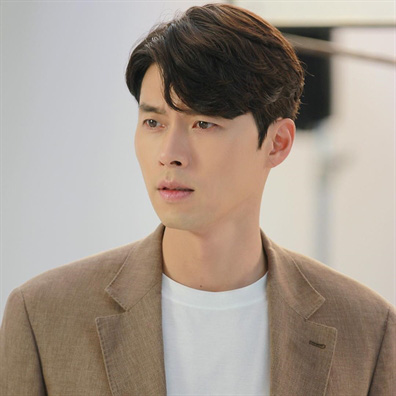 Nhan sắc của Hoàng tử màn ảnh Hyun Bin ở tuổi 37 - Ảnh 10.