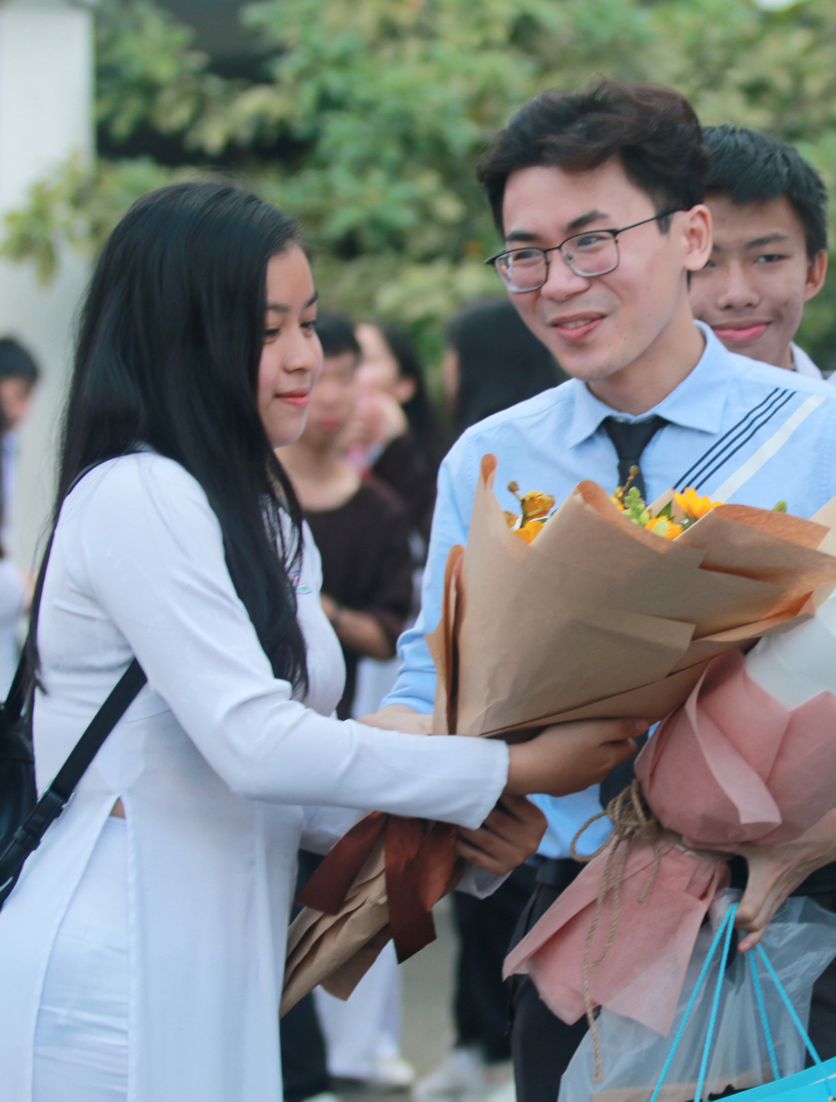 Những hình ảnh đẹp đốn tim trong ngày Nhà giáo Việt Nam - Ảnh 7.