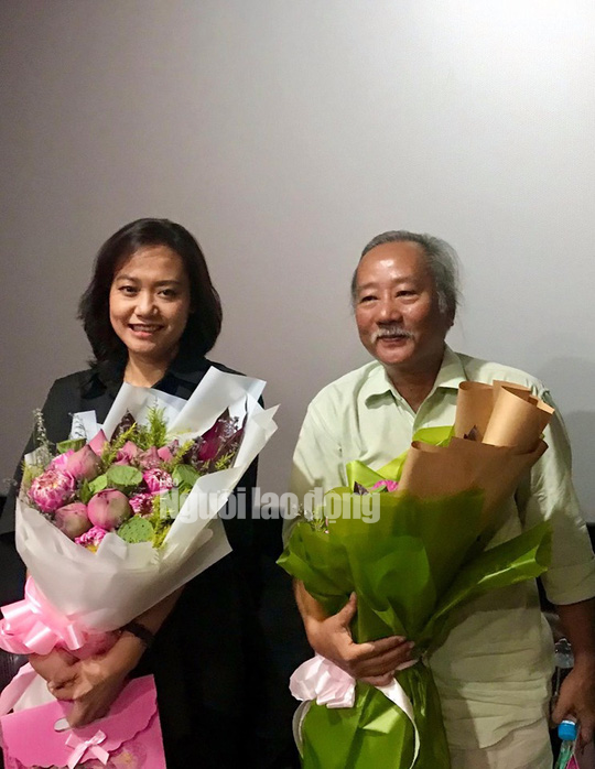 Diễn viên Hồng Ánh bồi hồi gặp lại đạo diễn Nguyễn Vinh Sơn - Ảnh 6.