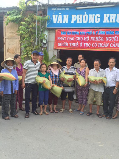 Hết lòng vì người nghèo - Ảnh 1.