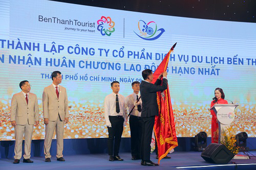 Kỷ niệm 30 năm thành lập Benthanh Tourist đón Huân chương Lao động hạng Nhất - Ảnh 2. Kỷ niệm 30 năm thành lập Benthanh Tourist đón Huân chương Lao động hạng Nhất - Ảnh 2.
