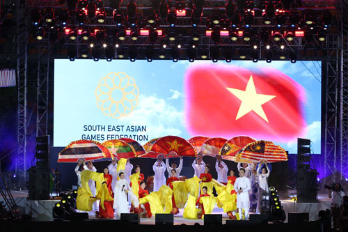 Bế mạc SEA Games 30: Hẹn gặp tại Việt Nam, SEA Games 31 - Ảnh 1.