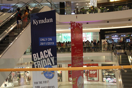 Sức hút của Kymdan trong ngày Black Friday ở Crescent Mall Phú Mỹ Hưng - Ảnh 1.