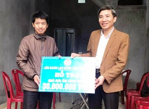 Ninh Bình: Gần 2 tỉ đồng hỗ trợ đoàn viên nghèo an cư - Ảnh 1.