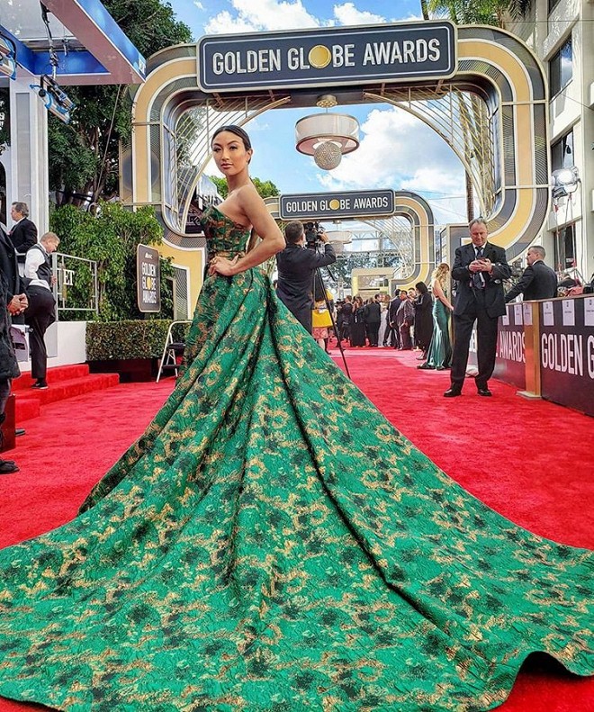 MC gốc Việt dẫn chương trình hậu trường thảm đỏ Oscar 2019 - Ảnh 1.