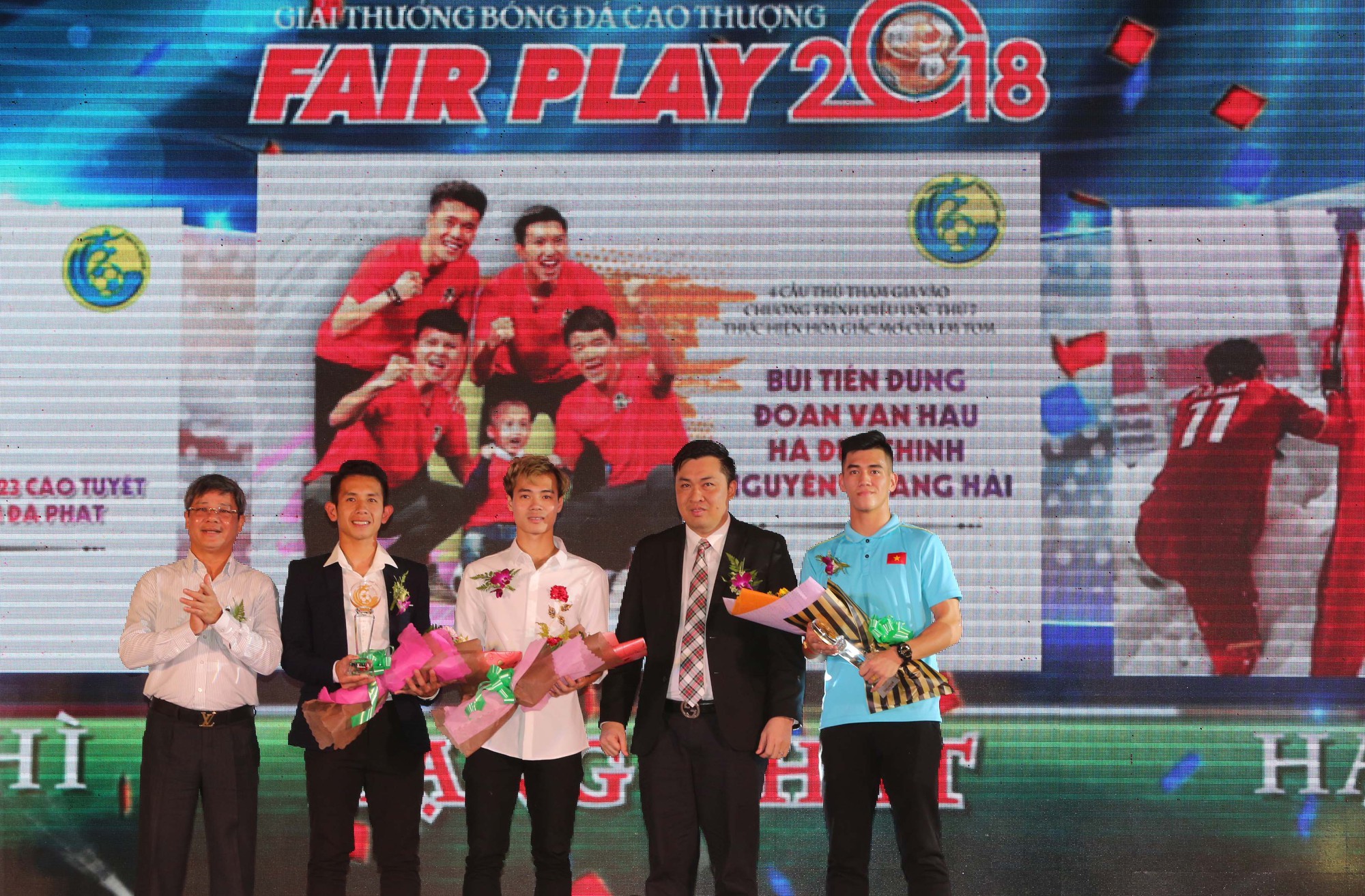 Nhiều tuyển thủ Việt Nam giành giải thưởng Fair-Play 2018 - Ảnh 4.