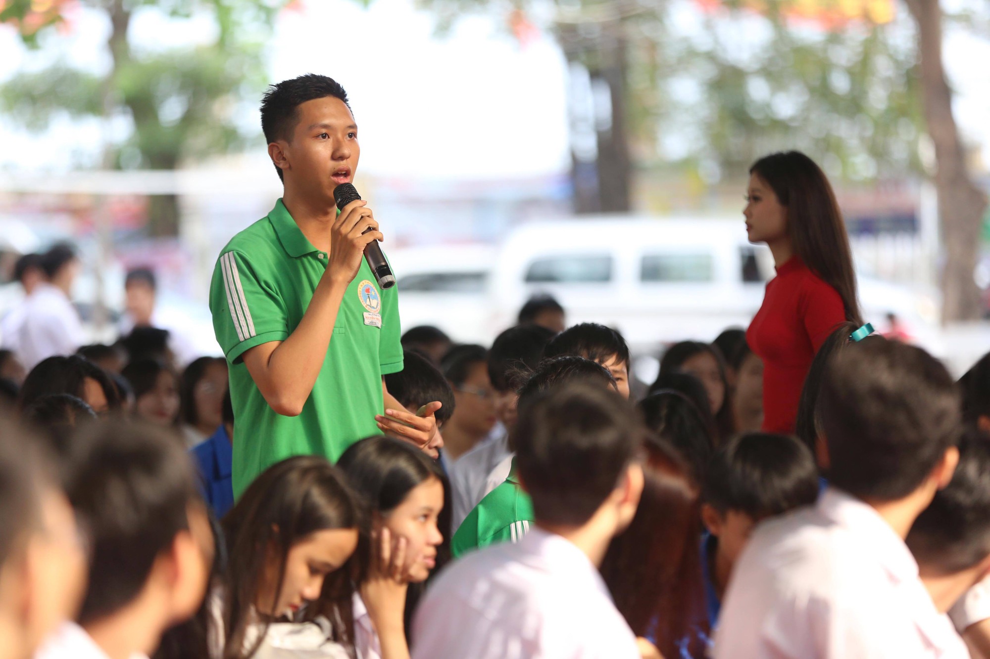 Đưa trường học đến thí sinh: Học ngành gì để không thất nghiệp? - Ảnh 5.