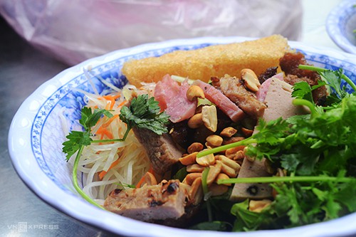 10 món ăn đường phố hấp dẫn ở Quy Nhơn - Ảnh 3.