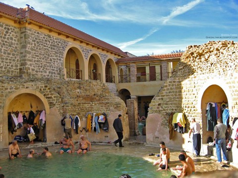Nhà tắm 2.000 năm tuổi từ thời La Mã cổ đại vẫn hoạt động - Ảnh 4.