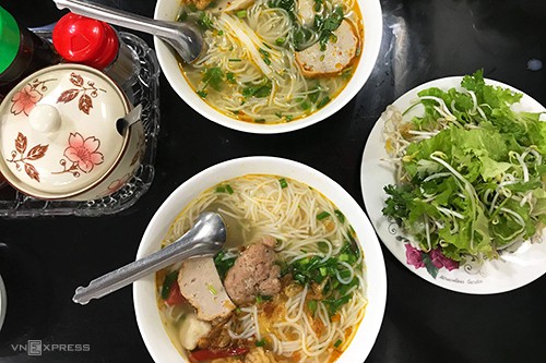 10 món ăn đường phố hấp dẫn ở Quy Nhơn - Ảnh 7.