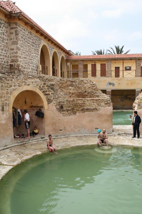 Nhà tắm 2.000 năm tuổi từ thời La Mã cổ đại vẫn hoạt động - Ảnh 8.