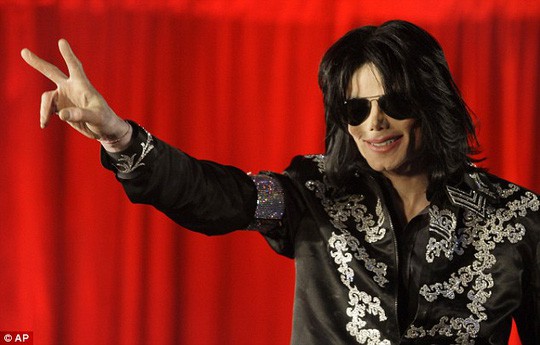 BBC bác tin cấm nhạc của Michael Jackson vì tố cáo ấu dâm - Ảnh 1.