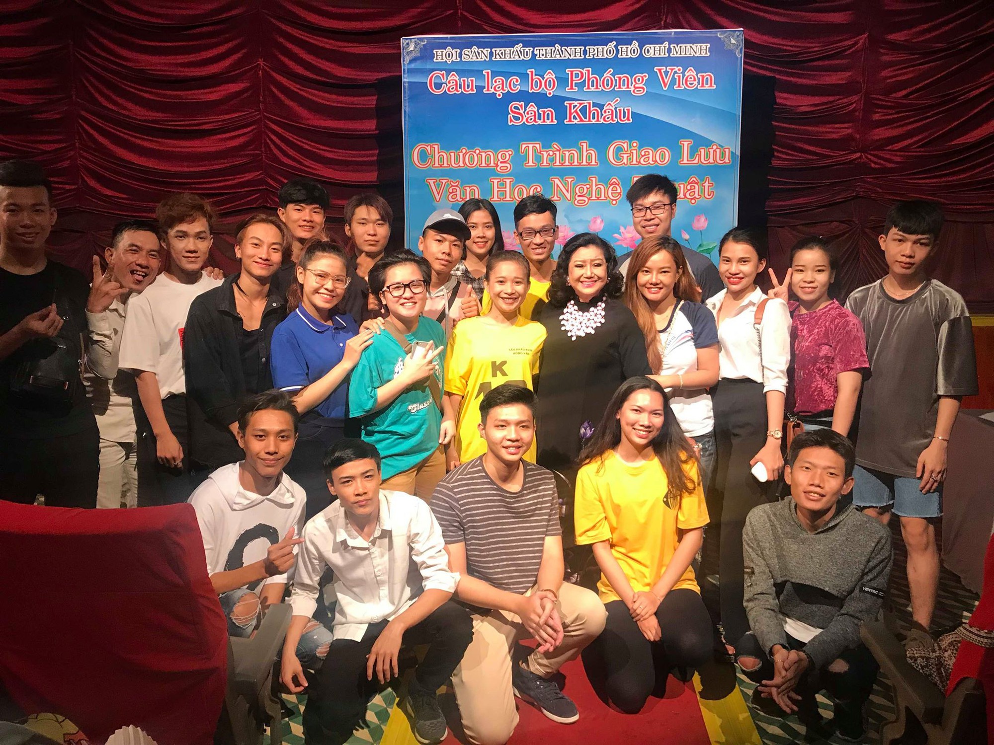 NSND Kim Cương: Không có vai chính, chỉ có nghệ sĩ dở - Ảnh 3. NSND Kim Cương: Không có vai chính, chỉ có nghệ sĩ dở - Ảnh 3.