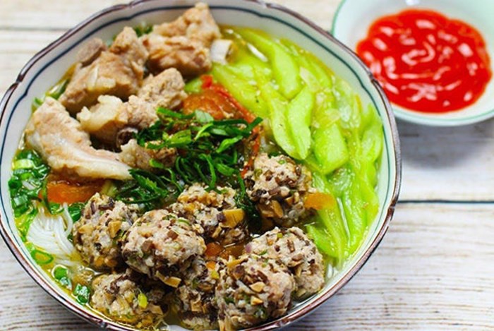 Vương vấn bún dọc mùng - Ảnh 1.