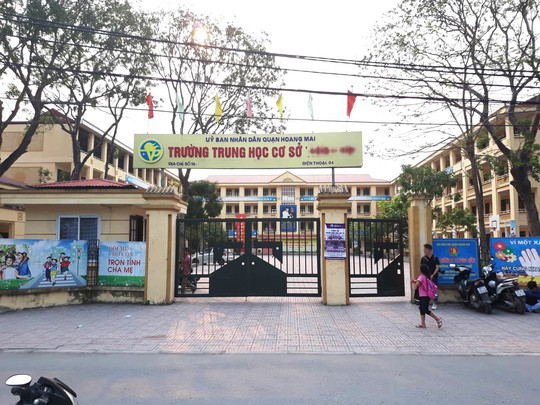 Bộ GD-ĐT vào cuộc vụ thầy giáo lạm dụng tình dục học sinh nam ở Hà Nội - Ảnh 1.