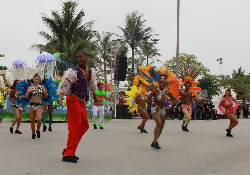 Mãn nhãn lễ hội Carnival đường phố lần đầu tiên xuất hiện tại Sầm Sơn - Ảnh 5.