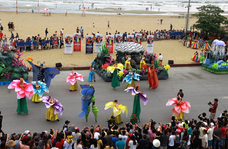 Mãn nhãn lễ hội Carnival đường phố lần đầu tiên xuất hiện tại Sầm Sơn - Ảnh 9.