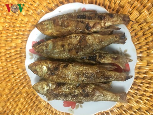 Độc đáo món cá suối Tấc Phù Yên, Sơn La - Ảnh 2.