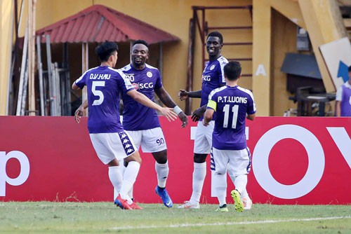 Hà Nội FC và B.Bình Dương giành quyền vào vòng knock-out AFC Cup - Ảnh 1.