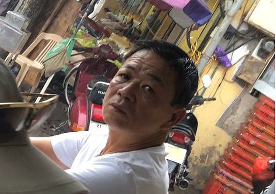 Vụ bảo kê chợ Long Biên: Ông trùm Hưng kính bị truy tố với mức án cao nhất 5 năm tù - Ảnh 1.