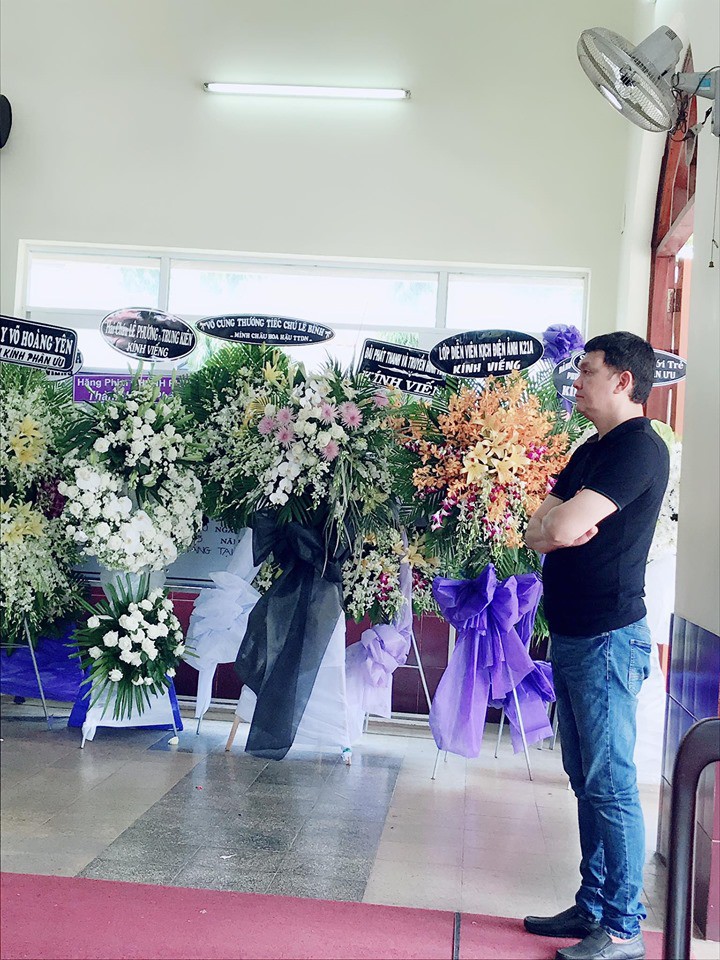 Đồng nghiệp và khán giả tiếc thương nghệ sĩ Lê Bình - Ảnh 6. Đồng nghiệp và khán giả tiếc thương nghệ sĩ Lê Bình - Ảnh 6.