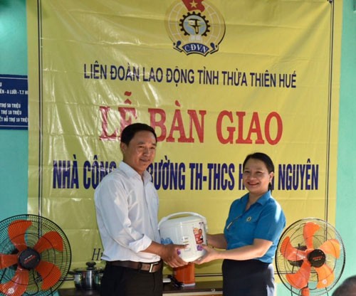 Thừa Thiên - Huế: Trao nhà công vụ cho giáo viên - Ảnh 1.