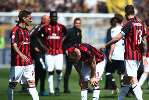 UEFA gây sốc, cấm AC Milan đấu cúp châu Âu - Ảnh 1.