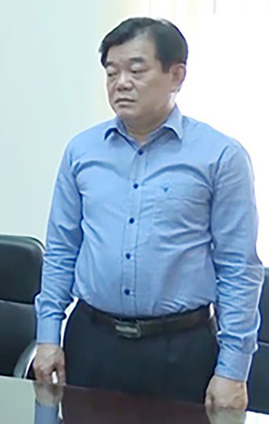 Ủy ban Kiểm tra Trung ương kỷ luật Phó chủ tịch Sơn La Phạm Văn Thủy về vụ gian lận thi THPT - Ảnh 2.