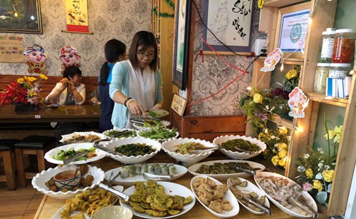 Buffet chay tùy tâm - Ảnh 1.