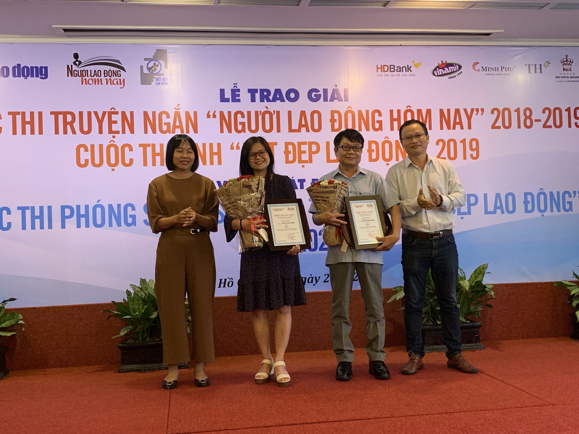 Dưới ánh sáng thiên đường đoạt giải nhất cuộc thi truyện ngắn Người lao động hôm nay - Ảnh 4.