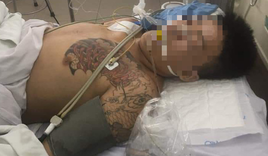 Bệnh nhân nguy kịch vì đái tháo đường khi tạm giam, người nhà vây bệnh viện - Ảnh 2.