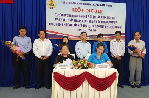 Hơn 5 tỉ đồng hỗ trợ đoàn viên an cư - Ảnh 1. Hơn 5 tỉ đồng hỗ trợ đoàn viên an cư - Ảnh 1.
