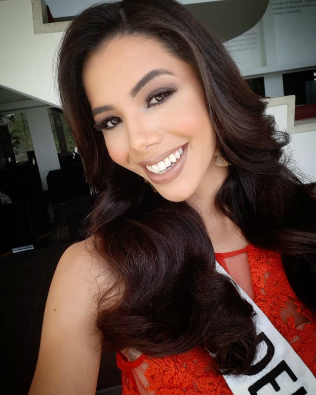 Nữ sinh 19 tuổi đăng quang Hoa hậu Venezuela 2019 - Ảnh 9.