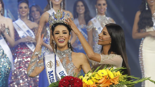 Nữ sinh 19 tuổi đăng quang Hoa hậu Venezuela 2019 - Ảnh 2.