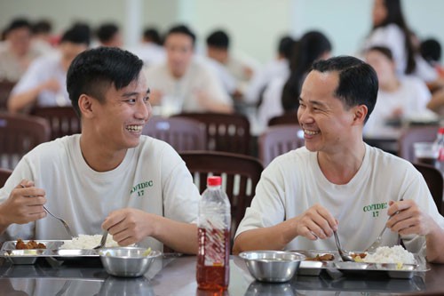 Mạnh tay chống giặc nội xâm - Ảnh 2. Mạnh tay chống giặc nội xâm - Ảnh 2.