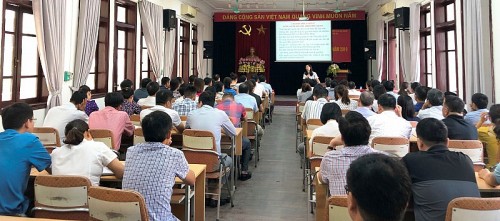 Hà Nội: Tập huấn nghiệp vụ cho 200 cán bộ Công đoàn - Ảnh 1.