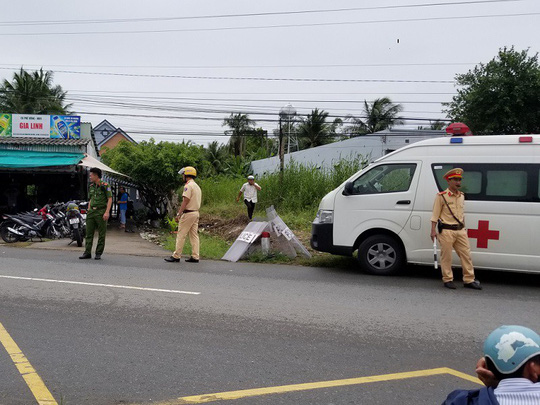 7 cán bộ đoàn cưỡng chế bị bỏng nặng do một số đối tượng phóng hỏa - Ảnh 1.