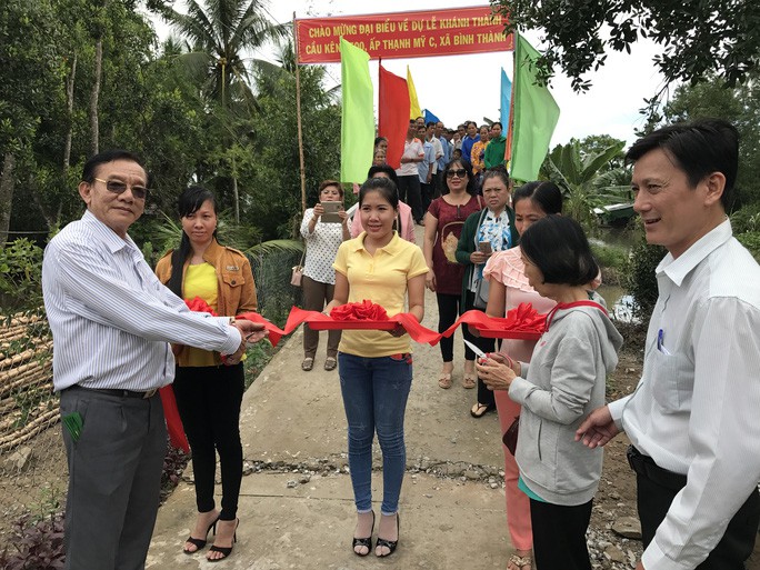 Báo Người Lao Động mang trung thu đến trẻ em nghèo Hậu Giang - Ảnh 19.