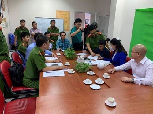 Vì sao chủ tịch và giám đốc Công ty địa ốc Alibaba Nguyễn Thái Luyện, Nguyễn Thái Lĩnh bị bắt? - Ảnh 1. Vì sao chủ tịch và giám đốc Công ty địa ốc Alibaba Nguyễn Thái Luyện, Nguyễn Thái Lĩnh bị bắt? - Ảnh 1.