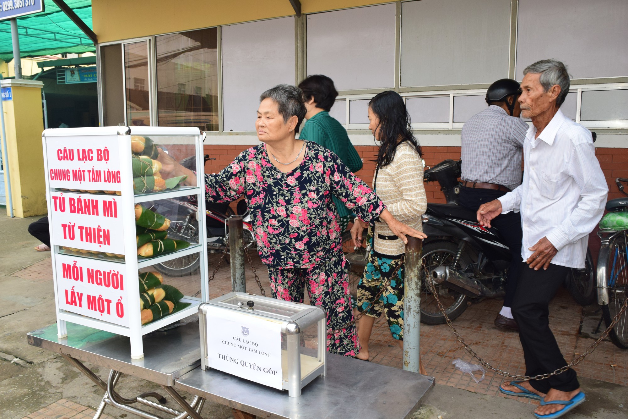 Ấm lòng với mô hình “Bánh mì xanh” lan tỏa yêu thương, bảo vệ môi trường - Ảnh 12.