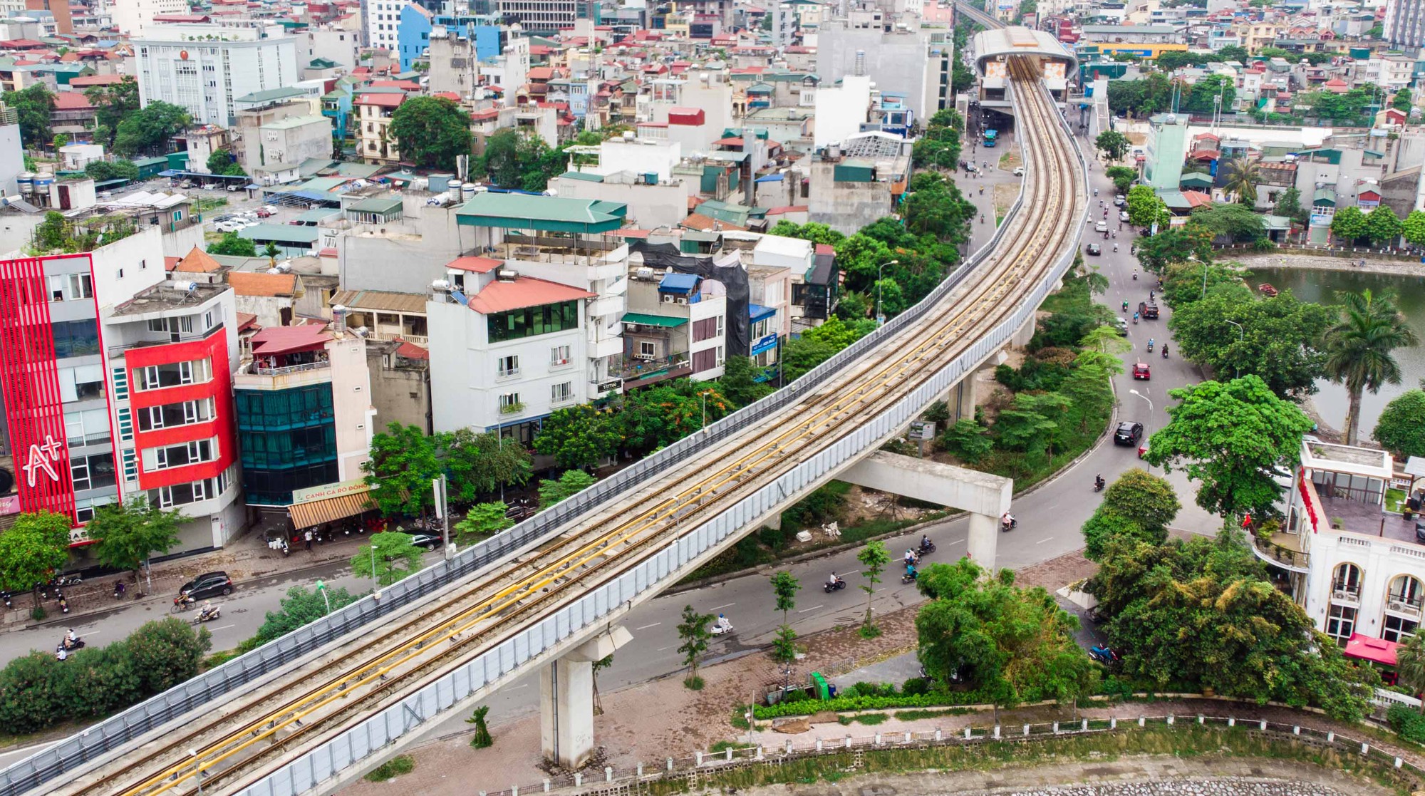 Cận cảnh đường sắt Cát Linh-Hà Đông tiến độ kiểu rùa bò hơn thập kỷ - Ảnh 7.